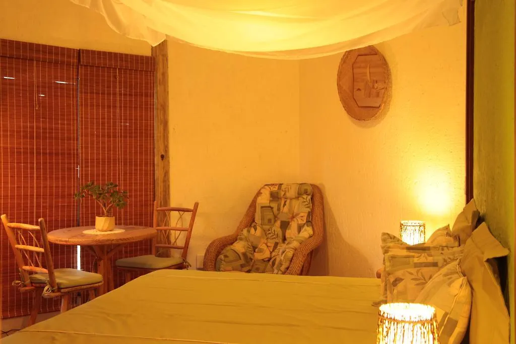 Pensión Bangalore Suites Garopaba Brasil